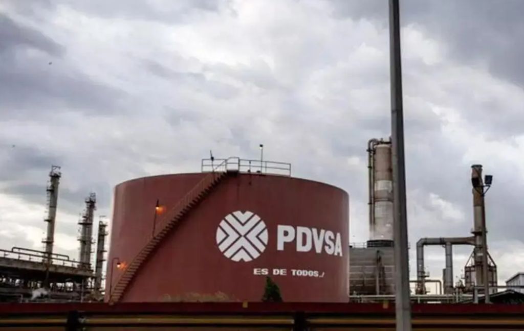 PDVSA admite estar negociando venda de petróleo para os Estados Unidos