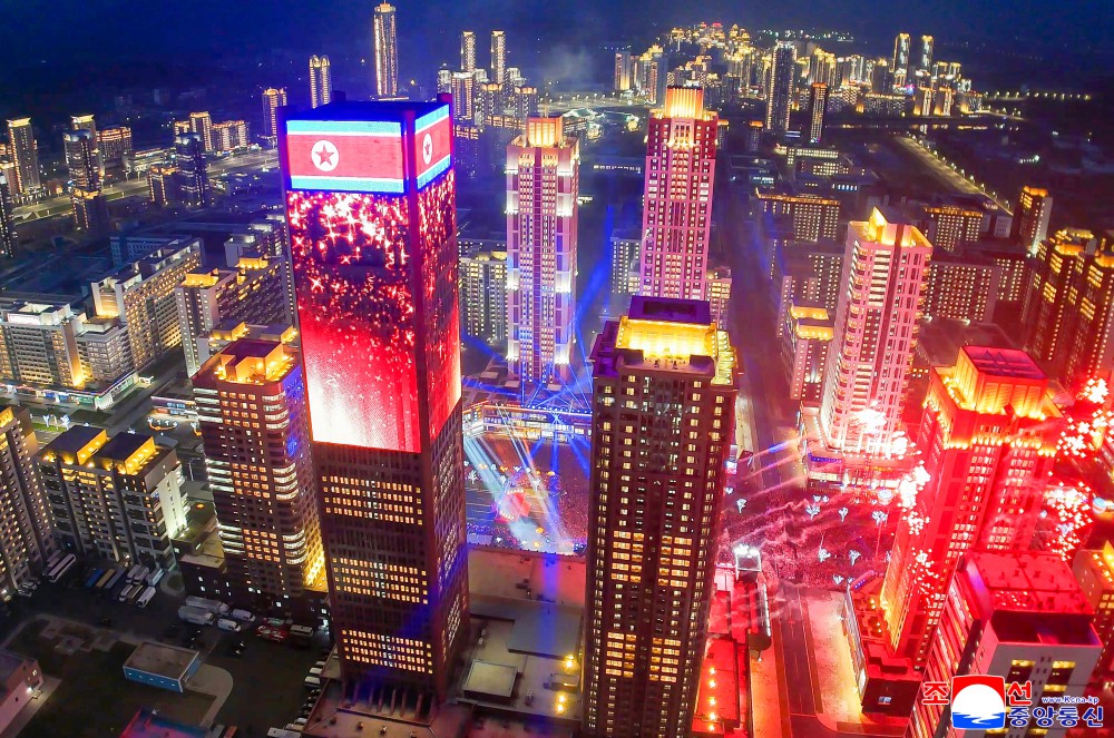 Prédios modernos, carros elétricos e alta tecnologia: Coreia do Norte dribla sanções e vive melhora econômica