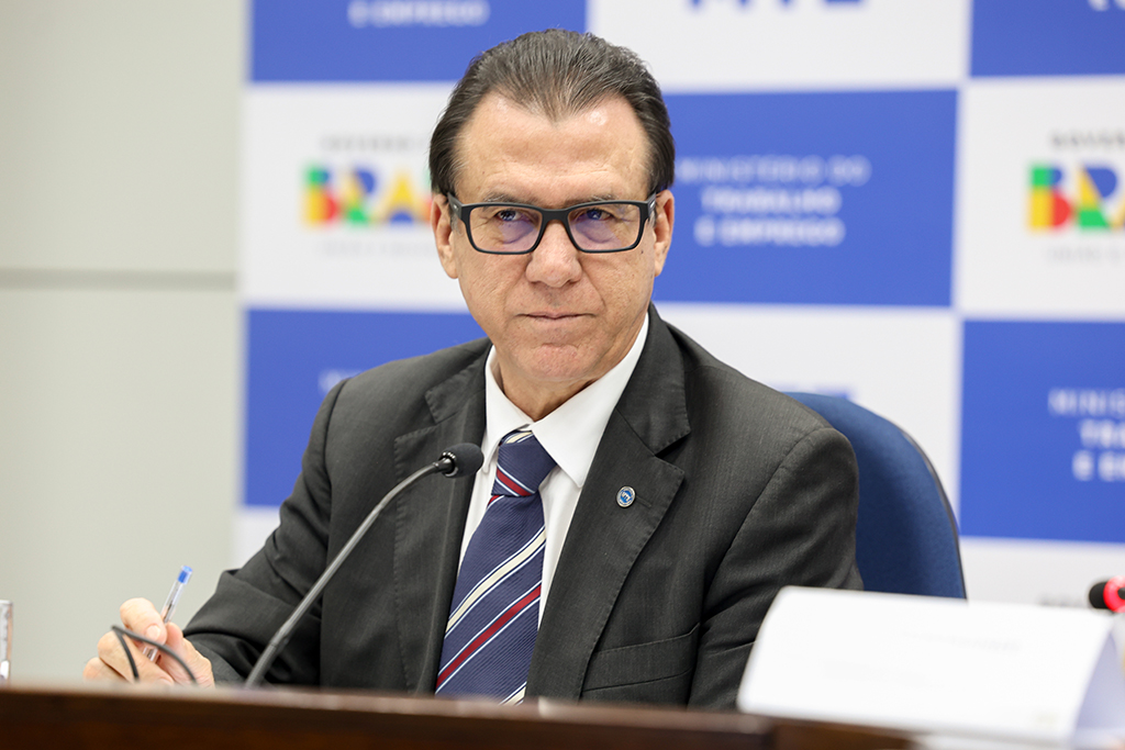 Ministro do Trabalho anula autuação da JBS Aves por trabalho escravo em granja fornecedora