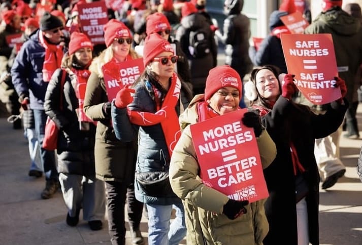 15 mil enfermeiras de Nova Iorque em greve