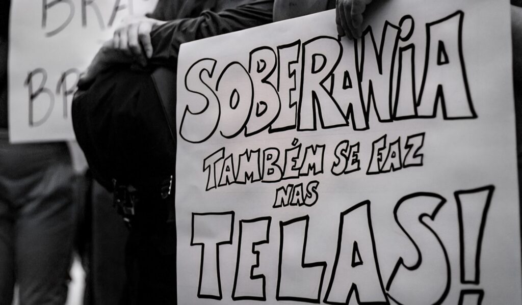 Trabalhadores do audiovisual vão às ruas contra desmonte do cinema nacional