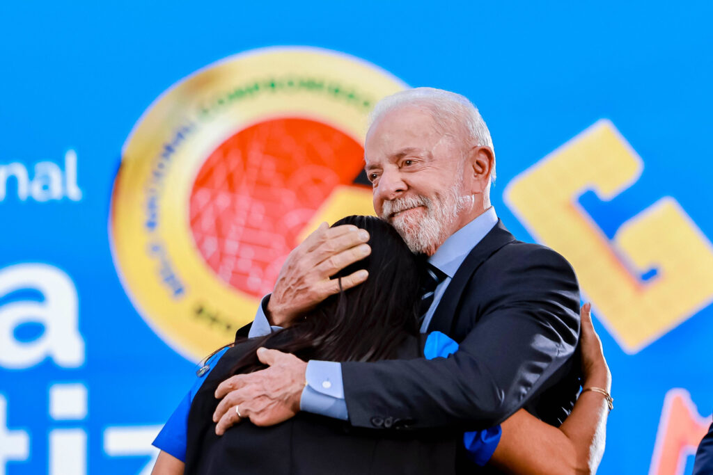AtlasIntel: Lula lidera 1º turno para presidente; Flávio Bolsonaro aparece à frente no 2º AtlasIntel: Lula lidera 1º turno para presidente; Flávio Bolsonaro aparece à frente no 2º