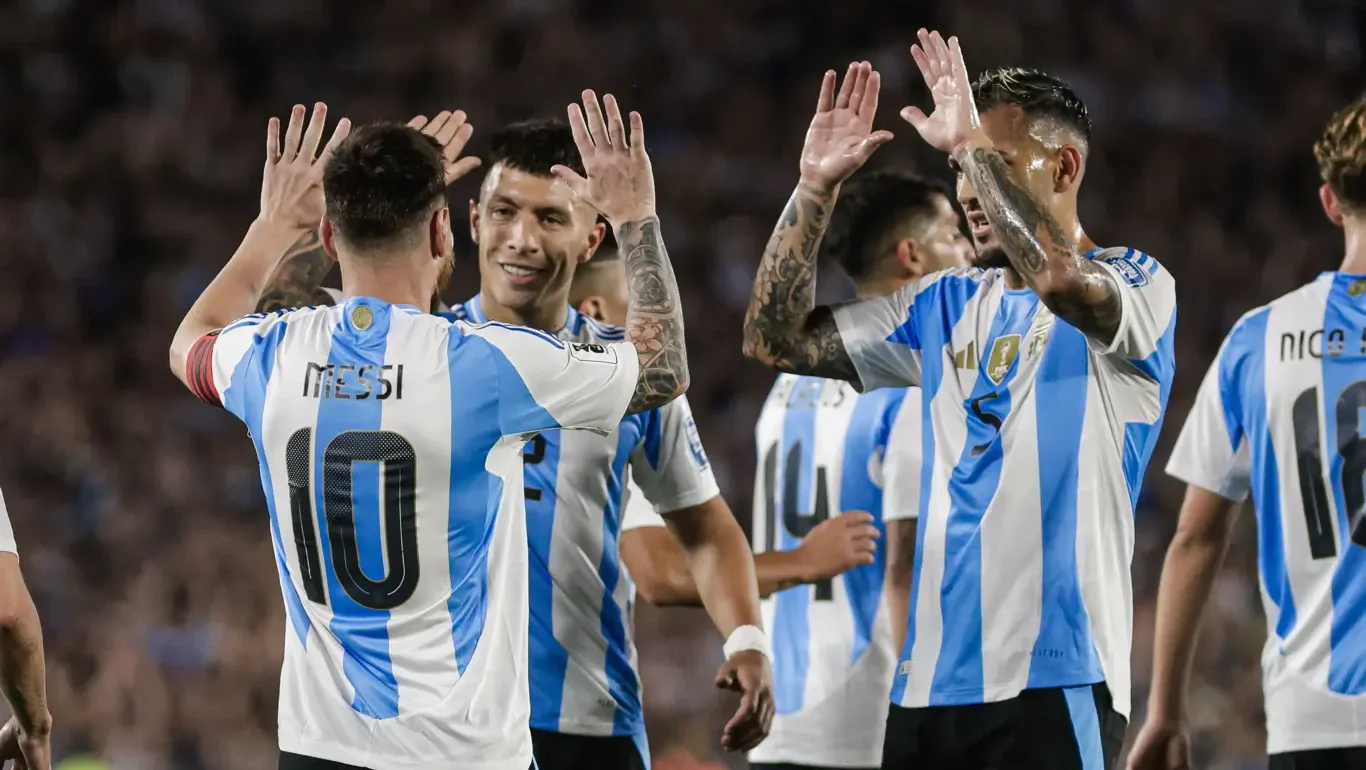 copa-do-mundo-2026-quais-sao-os-paises-classificados-argentina-esta-classificada-para-a-copa-mundo-atual-campea-do-mundo-entrou-em-campo-classificada-e-goleou-o-brasil-por-4-a-1-foto-fifa-tvt-news