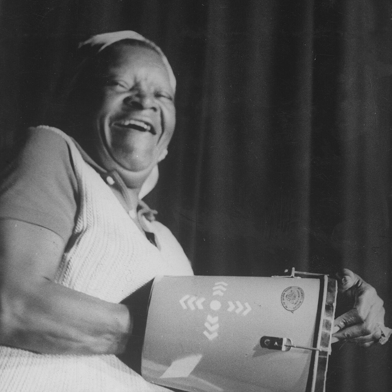 8-de-marco-dia-da-mulher-conheca-a-origem-da-data-e-mulheres-que-marcaram-a-historia-dia-das-mulheres-dia-internacional-das-mulheres-tvt-news