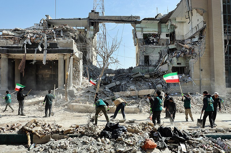 Moradores de Teerã relatam rotina sob bombardeios israelenses