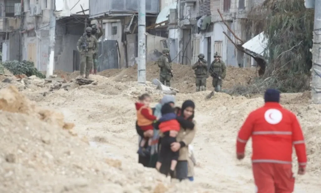 Colonos israelenses atacam comunidades e incendeiam casas na Cisjordânia ocupada
