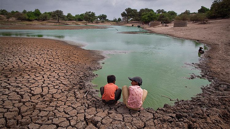 O colapso hídrico e a seca de propostas