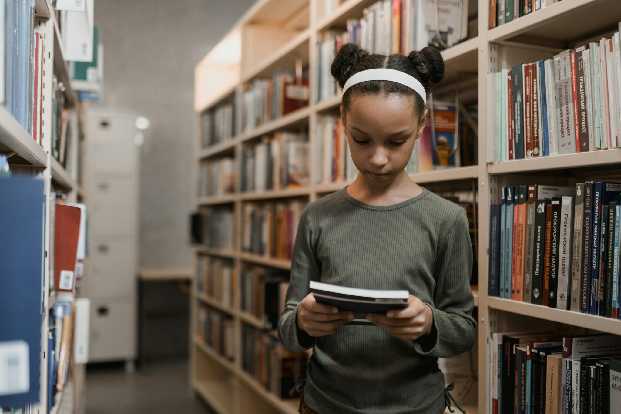 bibliotecas-comunitarias-sao-espacos-coletivos-de-leitura-aprendizado-e-convivencia-foto-pexels-tvt-news