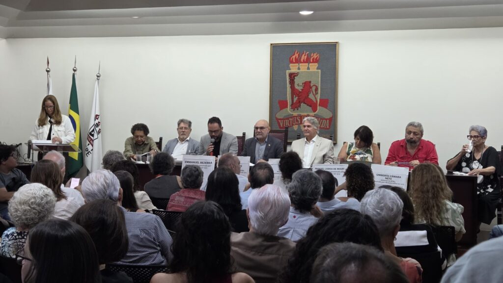 Ao menos 649 pessoas na UFPE foram alvos da ditadura militar, aponta estudo inédito