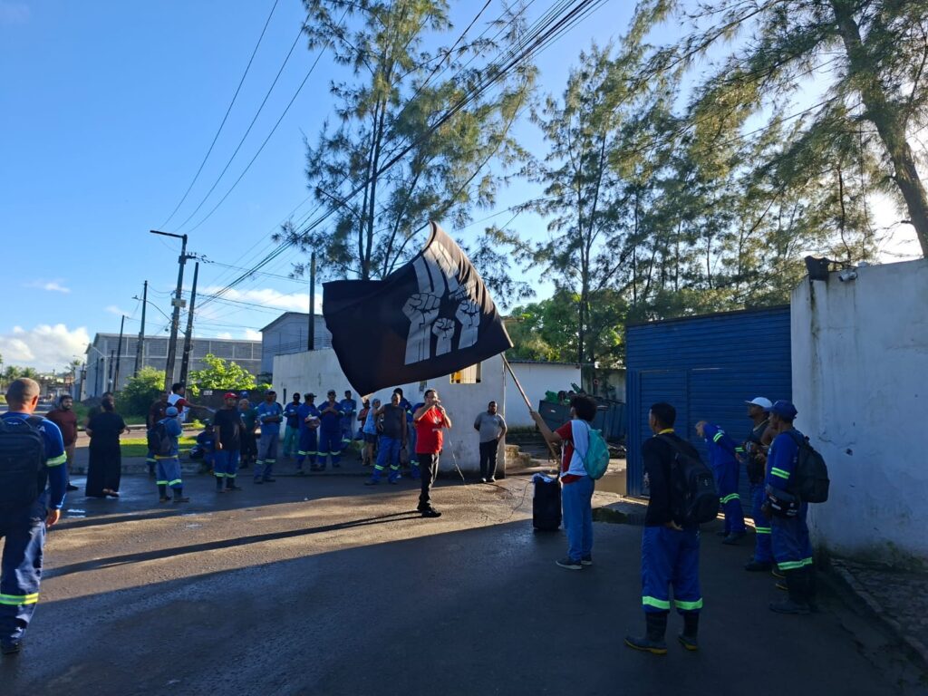 Trabalhadores da limpeza urbana de Jaboatão dos Guararapes (PE) entram em greve
