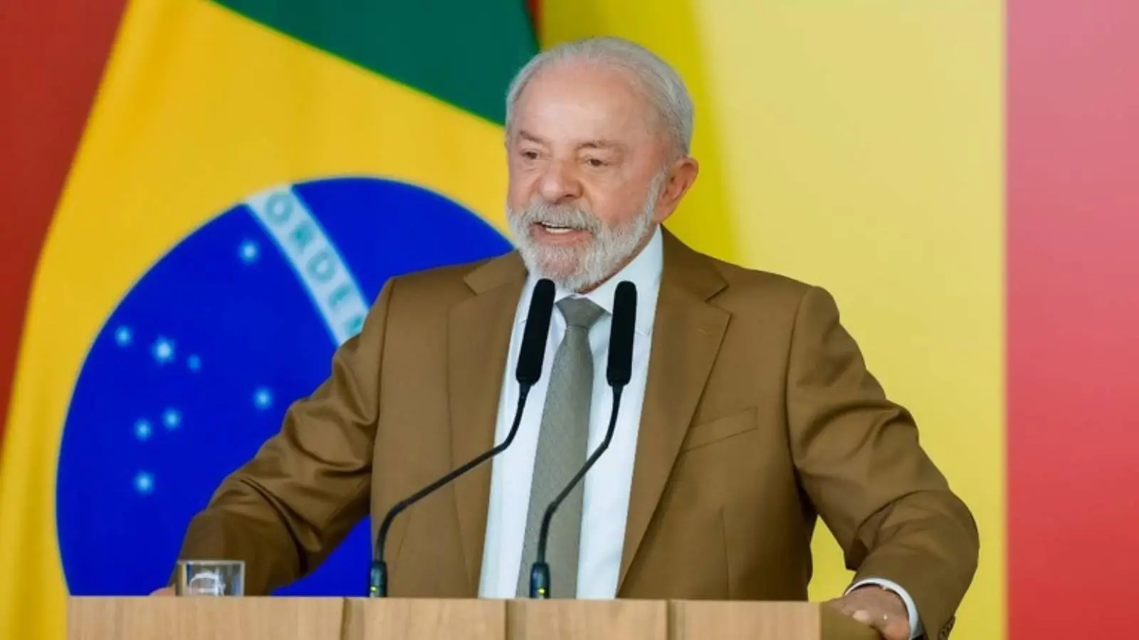 evitar-que-os-efeitos-das-guerras-cheguem-ao-povo-brasileiro-diz-lula-vamos-fazer-tudo-o-que-for-possivel-e-quem-sabe-esperar-ate-a-boa-vontade-dos-governadores-dos-estados-que-podem-reduzir-um-pouco-o-icms-disse-lula-foto-ricardo-stuckert-pr-tvt-news