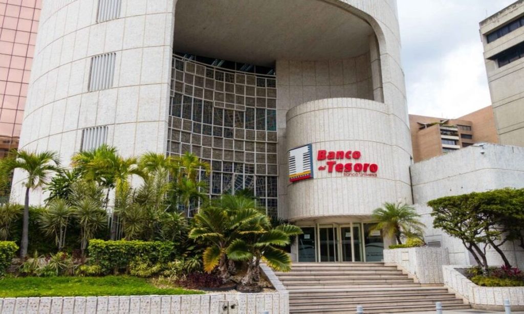 EUA suspendem duas sanções contra Venezuela, mas mantêm controle sobre contratos