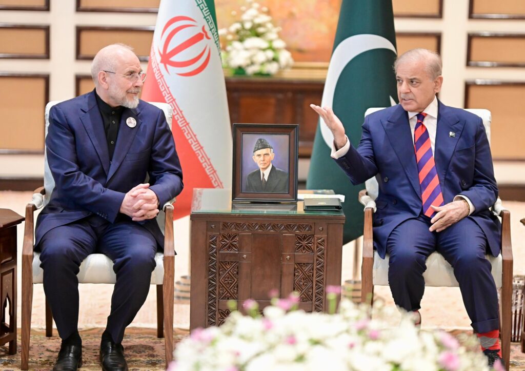 Exigências excessivas de Washington dificultam acordo de cessar-fogo, diz agência iraniana Exigências excessivas de Washington dificultam acordo de cessar-fogo, diz agência iraniana