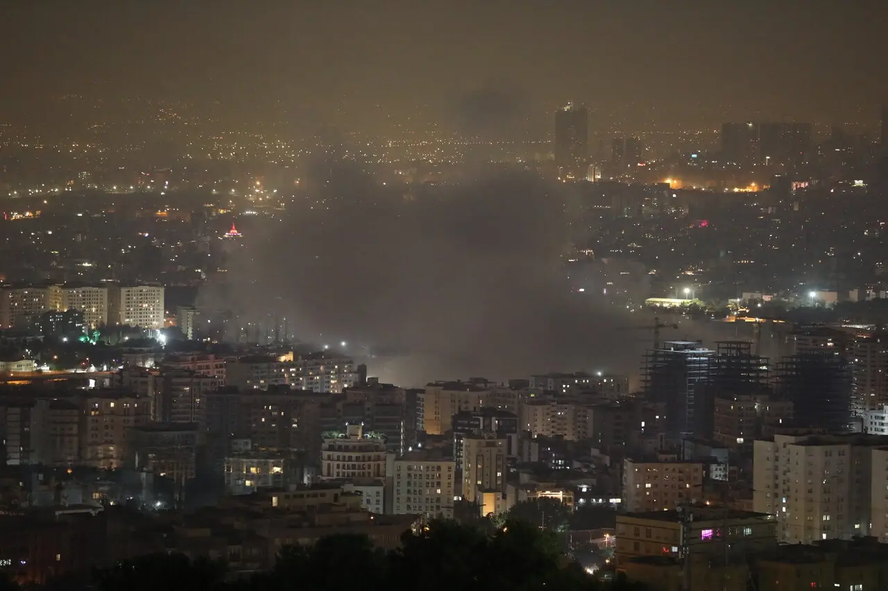 Ataque israelense contra Teerã no dia 12 de juho de 2025. (Foto: Mohammadjavad Alikhani / Mehr News Agency)