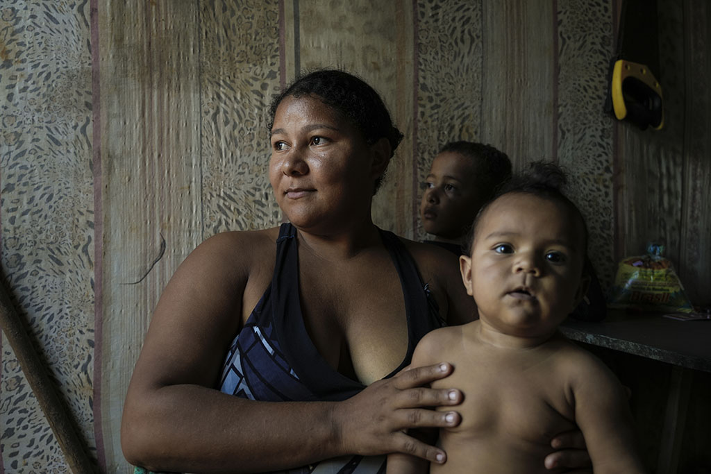 O acampamento Terra e Liberdade reúne famílias em moradias improvisadas e sem infraestrutura regular, em meio a conflitos fundiários na região de Carajás (Foto: Fernando Martinho/Repórter Brasil)