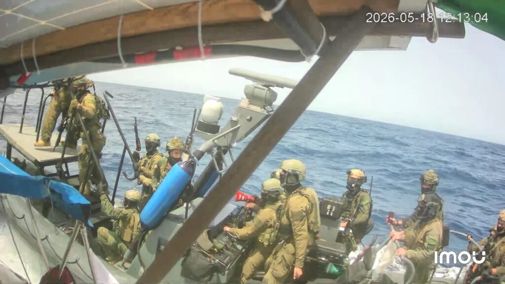Israel intercepta flotilha de Gaza e sequestra três brasileiras em missão Israel intercepta flotilha de Gaza e sequestra três brasileiras em missão