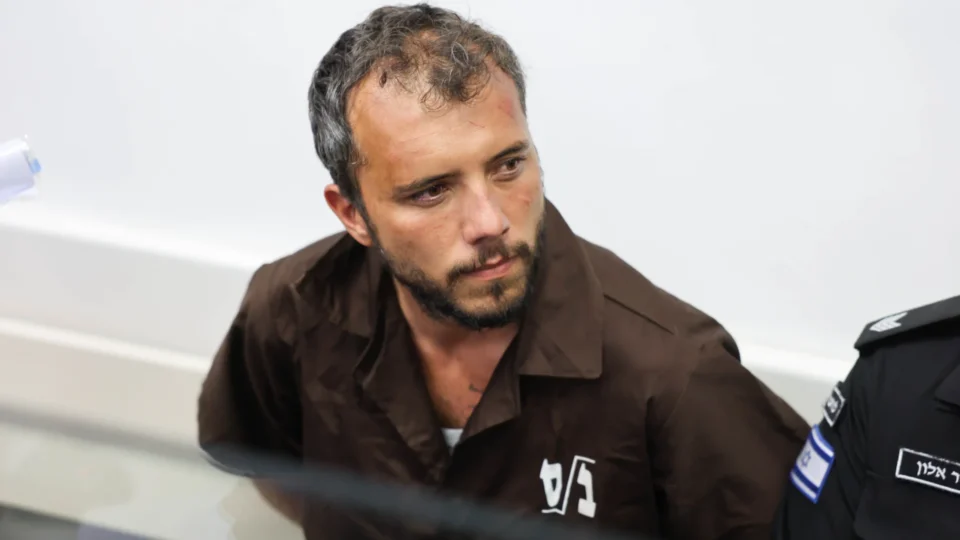Thiago Ávila e Saif Keshek são libertados após mobilização internacional Thiago Ávila e Saif Keshek são libertados após mobilização internacional