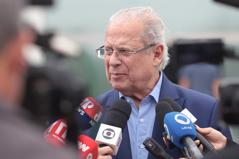 Pré-candidato a deputado federal, José Dirceu é diagnosticado com linfoma