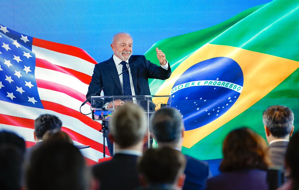 Omissão sobre CV e PCC em reunião com Trump merece desconfiança de Lula, diz especialista