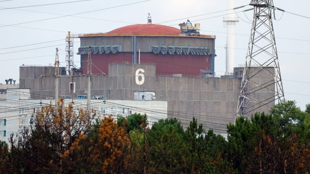 Ucrânia lança ataque massivo com drones contra usina nuclear russa