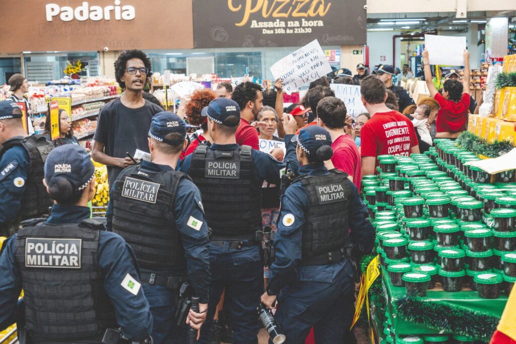 A desmilitarização das polícias é parte do processo da abolição da escravatura