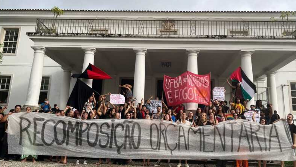 Eleições na UFBA: Batalha por autonomia real