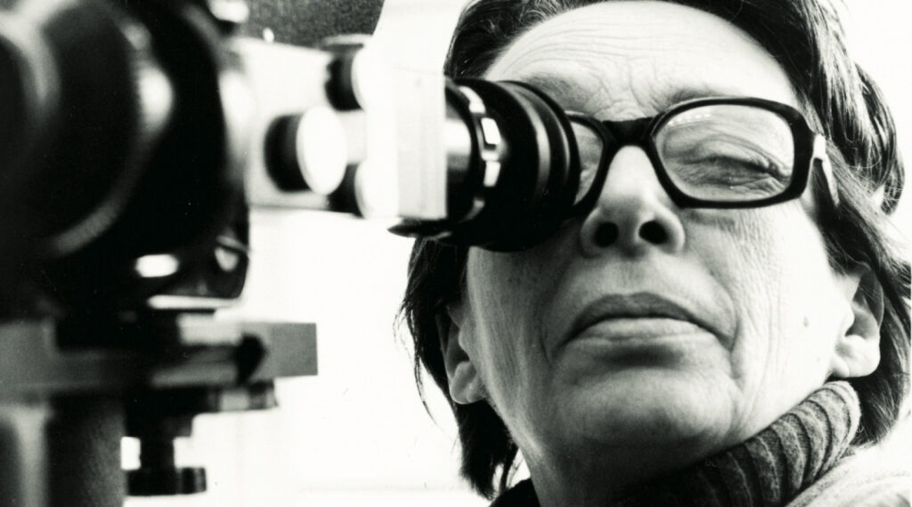 Radical, intermidiática e porosa: Marguerite Duras em colóquio