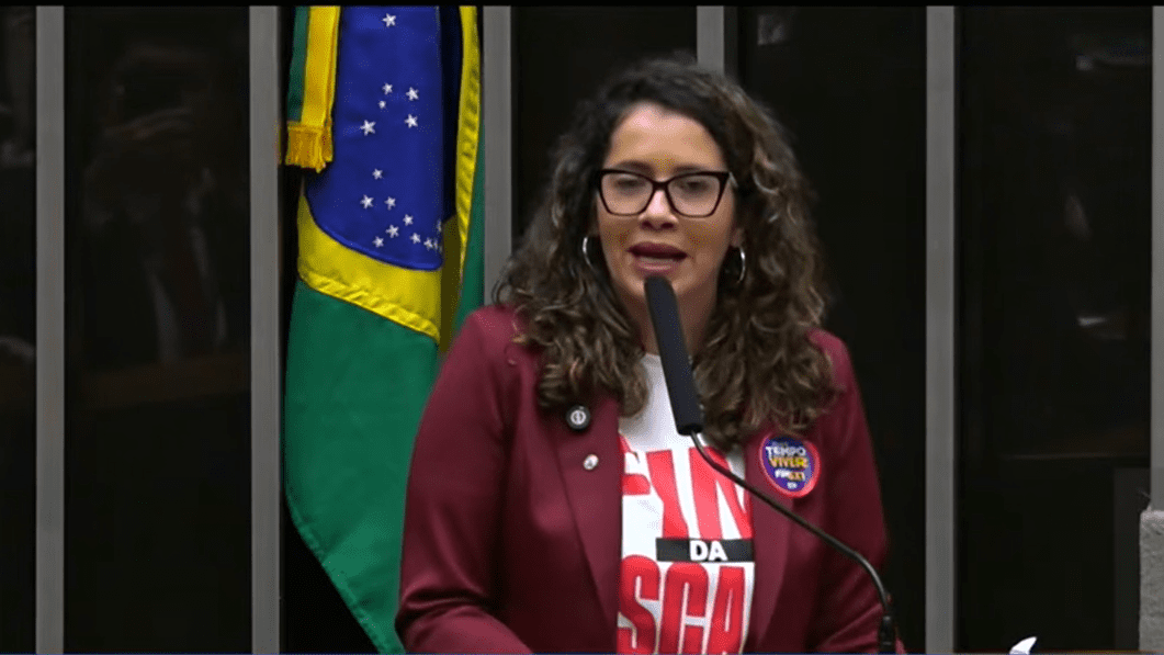 Deputados aprovam o fim da escala 6x1: vitória da classe trabalhadora 5 fim-da-escala-6x1-camara-dos-deputados-vota-a-pec-que-acaba-com-a-escala-6-x-1-deputados-aprovam-fim-da-escala-6x1-reducao-jornada-de-trabalho