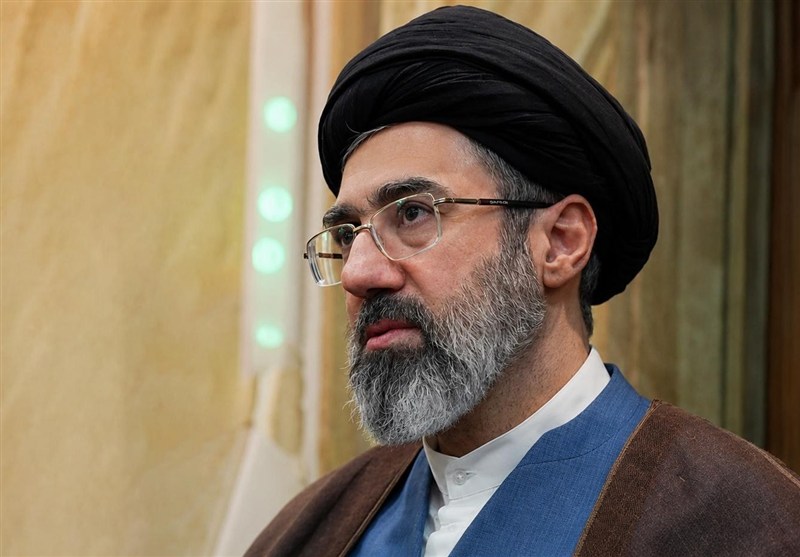 Khamenei pede julgamento de Israel e EUA por crimes de guerra