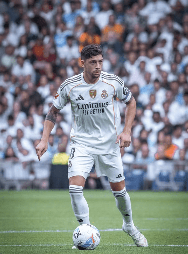 copa-do-mundo-agenda-de-jogos-desta-segunda-15-horarios-onde-assistir-federico-valverde-meio-campista-do-real-madrid-reproducao-redes-sociais-tvt-news

