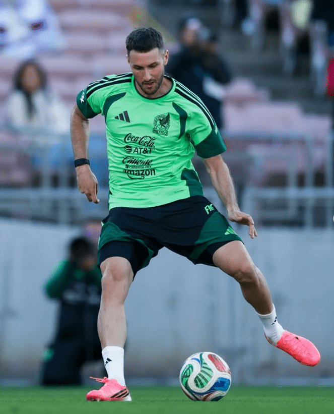 mexico-x-equador-hoje-30-veja-horario-onde-assistir-escalacao-e-historico-das-selecoes-santiago-gimenez-craque-da-selecao-mexicana-foto-reproducao-redes-sociais-tvt-news

