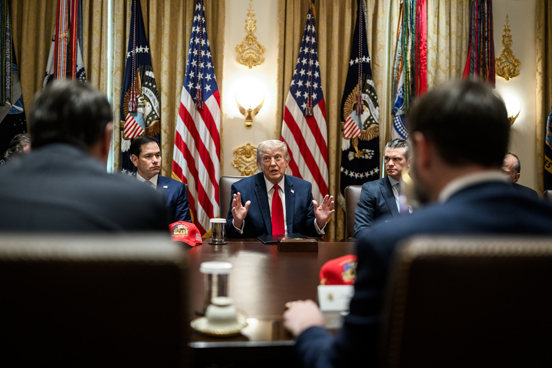 Desconfiança dos europeus sobre EUA atinge nível histórico sob governo Trump, diz pesquisa