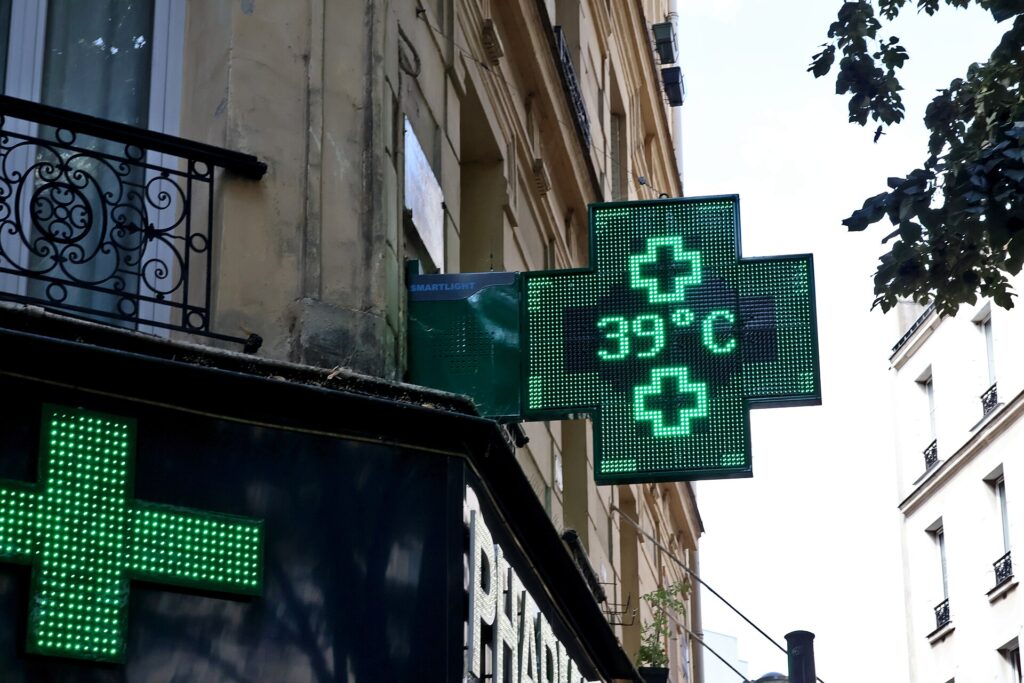 Calor extremo na Europa deixa centenas de mortos e lota hospitais Calor extremo na Europa deixa centenas de mortos e lota hospitais