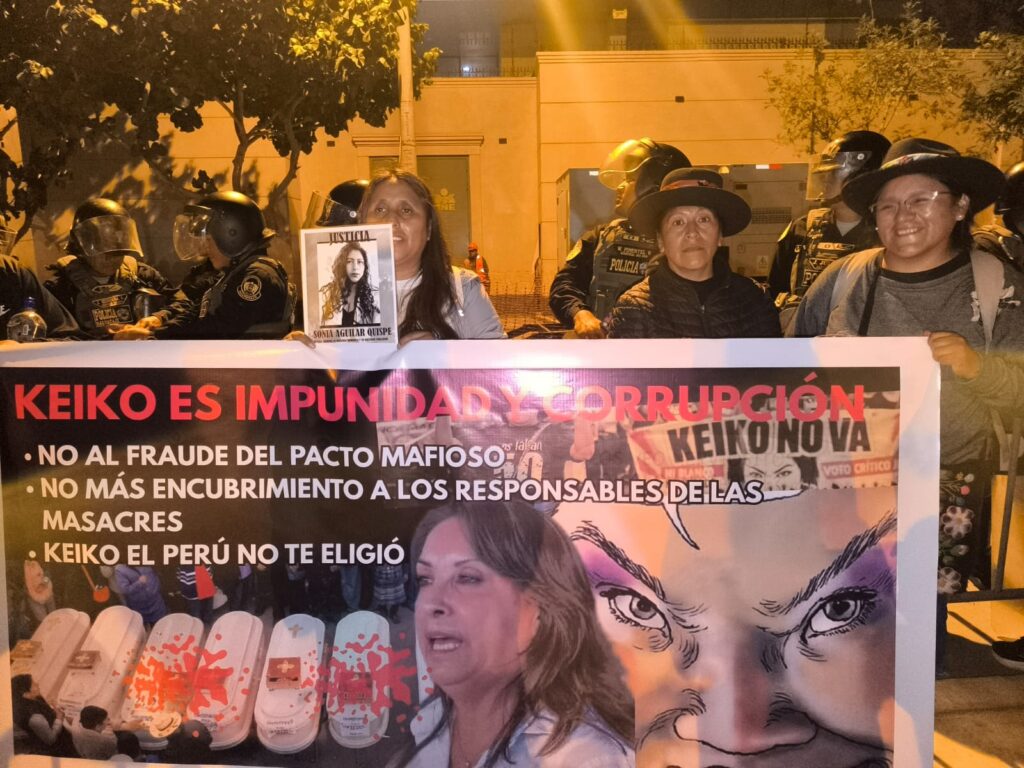 Keiko Fujimori segue liderando apuração e rejeita recontagem de votos no Peru