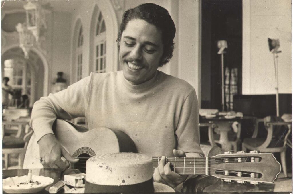 Chico Buarque: 82 anos de poesia, música e resistência