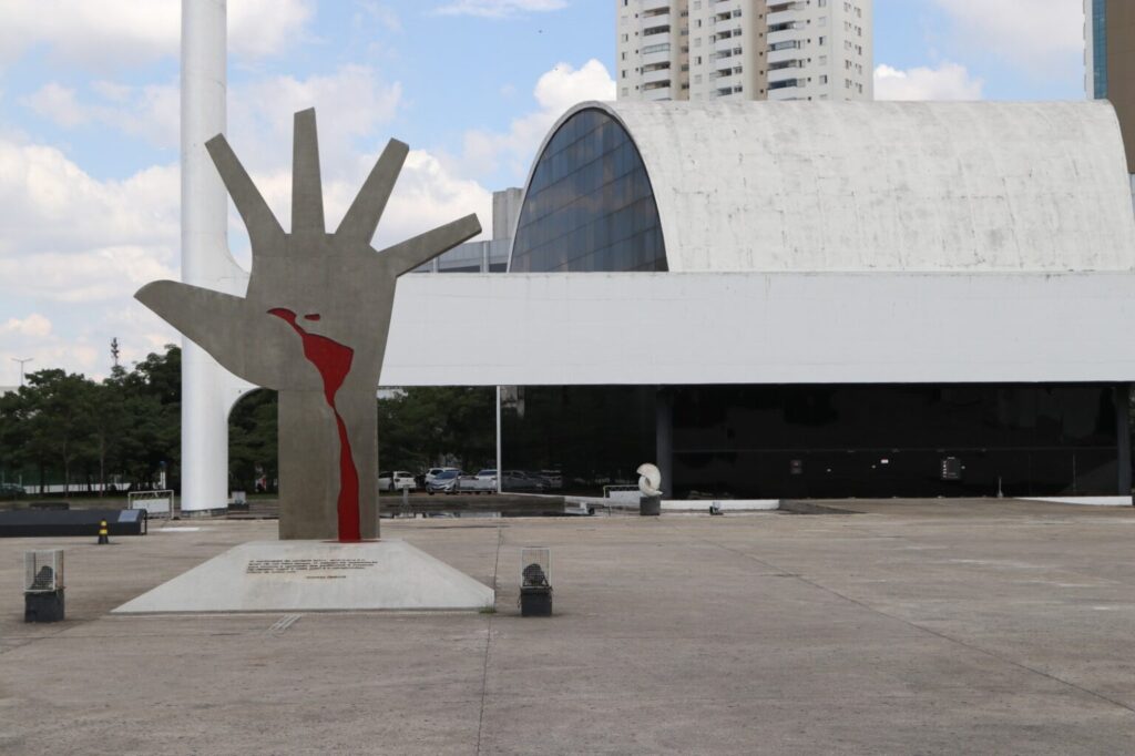 Comunidade acadêmica protesta contra privatização do Memorial da América Latina por Tarcísio de Freitas