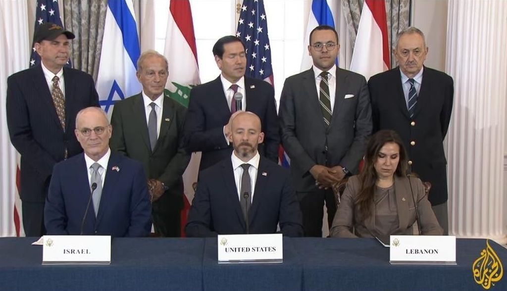 EUA anunciam acordo que prevê saída de Israel do sul libanês após ‘desarmar’ Hezbollah EUA anunciam acordo que prevê saída de Israel do sul libanês após ‘desarmar’ Hezbollah