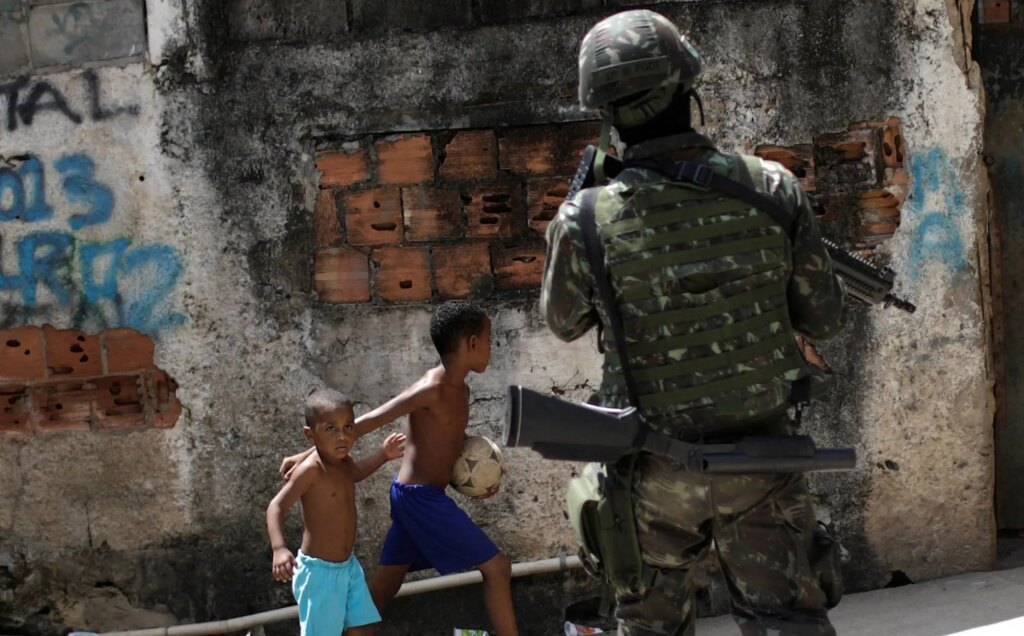 WikiFavelas: Quem aprova as chacinas em favelas? WikiFavelas: Quem aprova as chacinas em favelas?