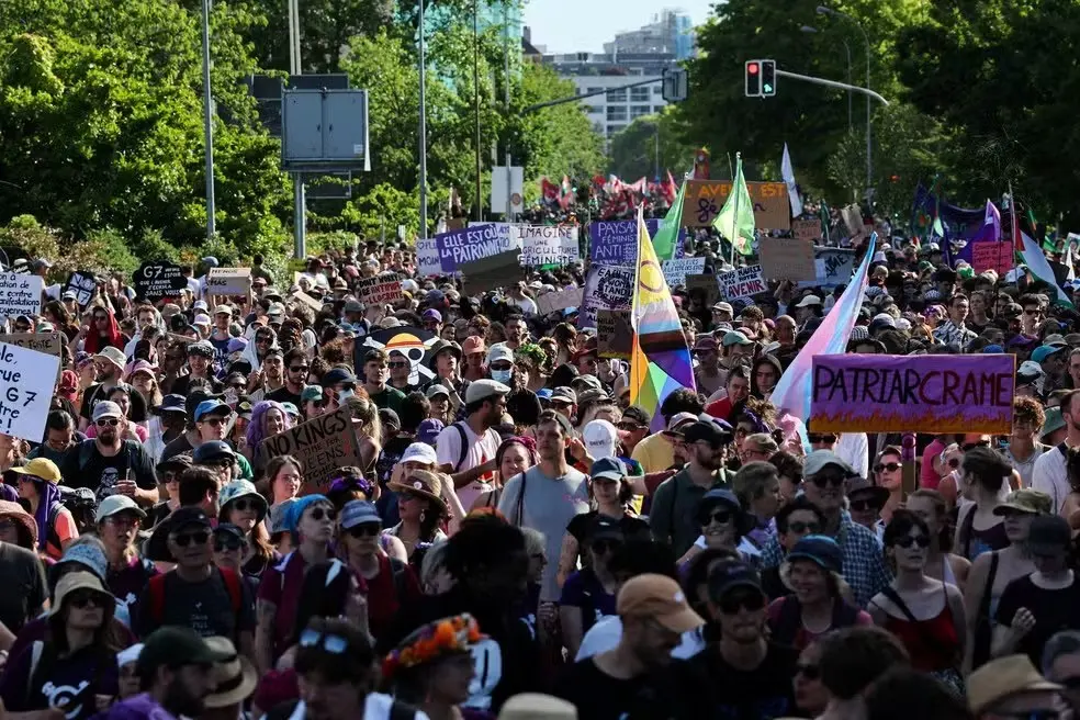 G7: as rebeldias contra a “liderança capitalista”
