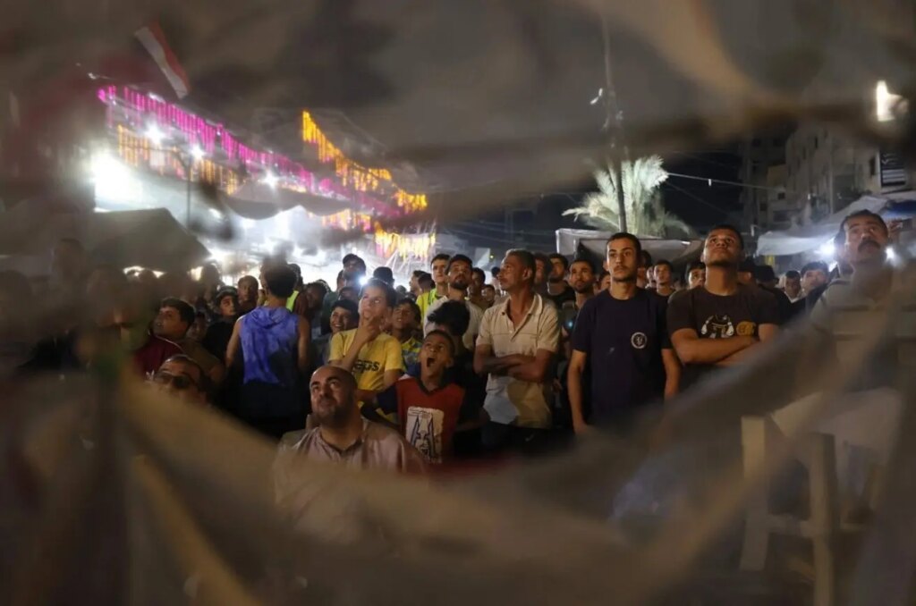 Entre as ruínas, a Copa do Mundo vista em Gaza Entre as ruínas, a Copa do Mundo vista em Gaza