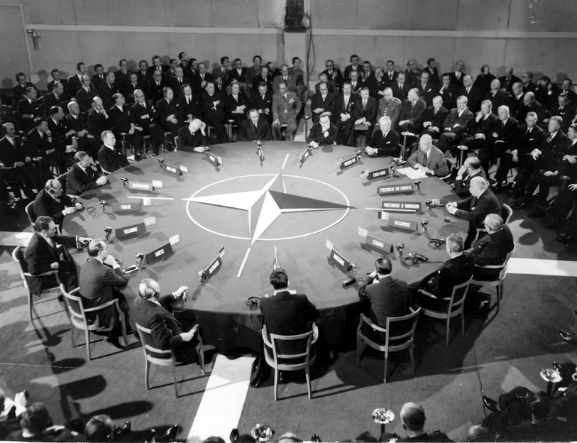 Otan: Assim age o clube dos senhores da guerra