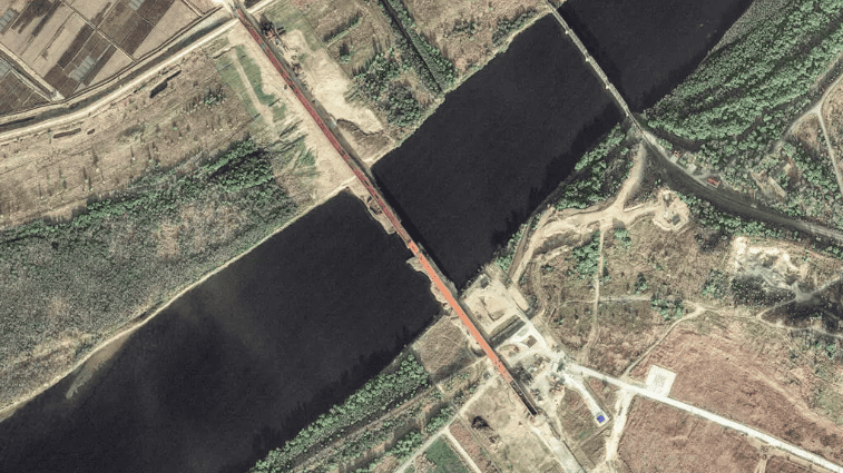 Ponte entre Rússia e Coreia do Norte reforça parceria militar e econômica entre países