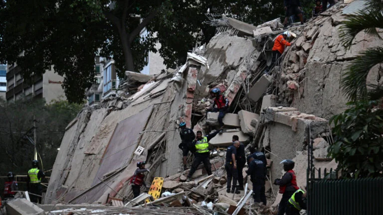 Governo avalia nova operação de apoio à Venezuela após terremotos que deixaram 3.889 mortos 4 venezuela-sofre-duplo-terremoto-veja-imagens-tvt-news