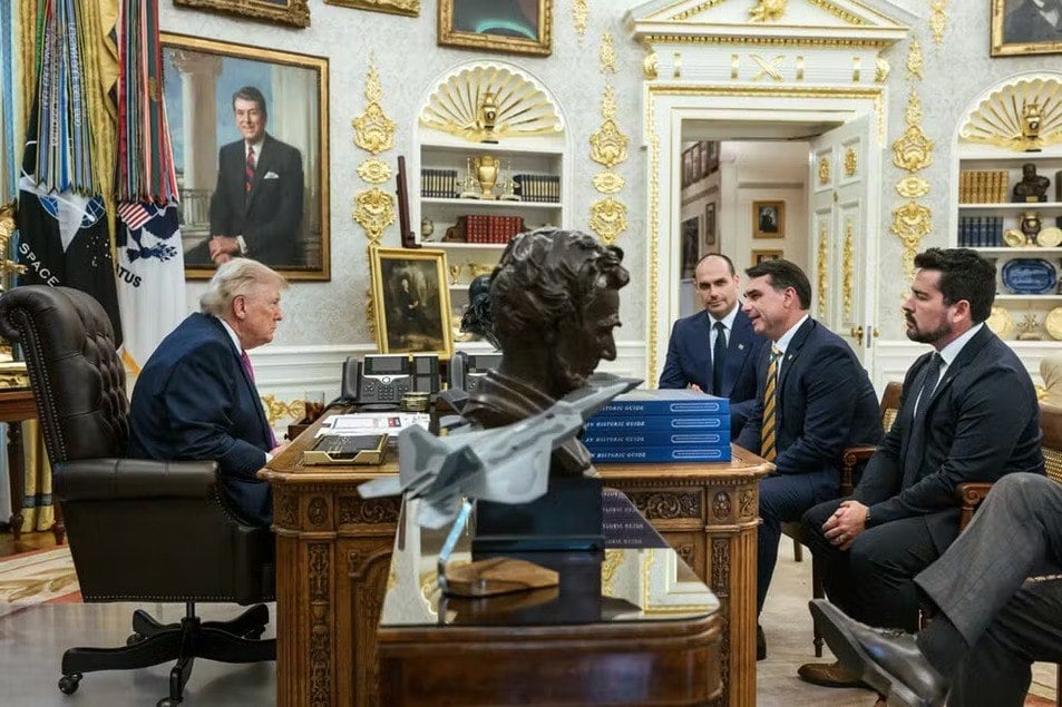 As eleições no labirinto da guerra virtual