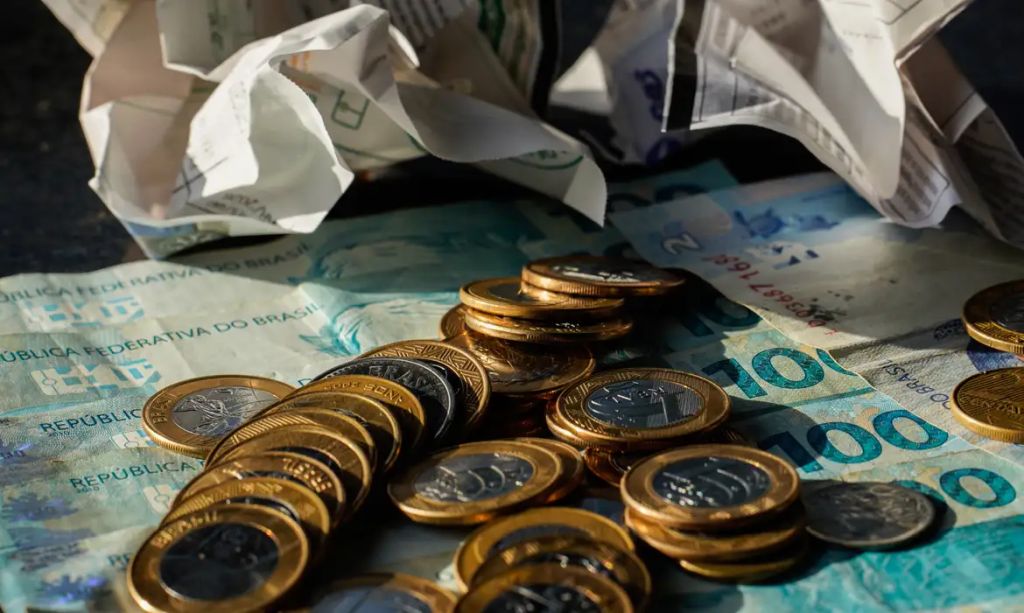 Economia brasileira cresce 0,7% entre abril e maio de 2026, aponta FGV