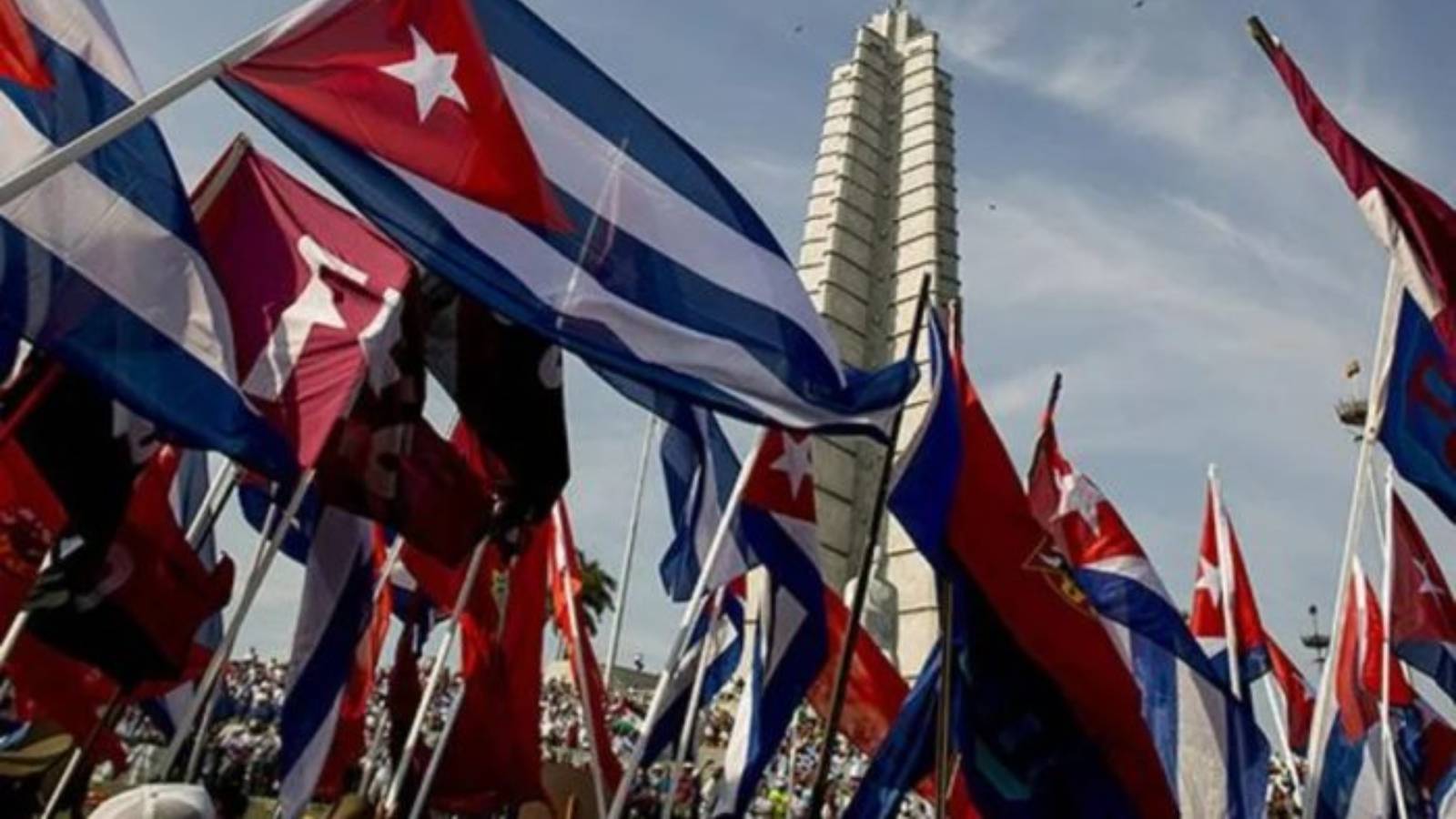 Eleições no Brasil podem ter interferência direta dos EUA 15 em-ato-publico-petroleiros-cobram-envio-de-petroleo-brasileiro-a-cuba-ilha-comunista-sofre-crise-energetica-em-meio-a-endurecimento-das-sancoes-dos-eua-foto-governo-de-cuba-divulgacao-tvt-news