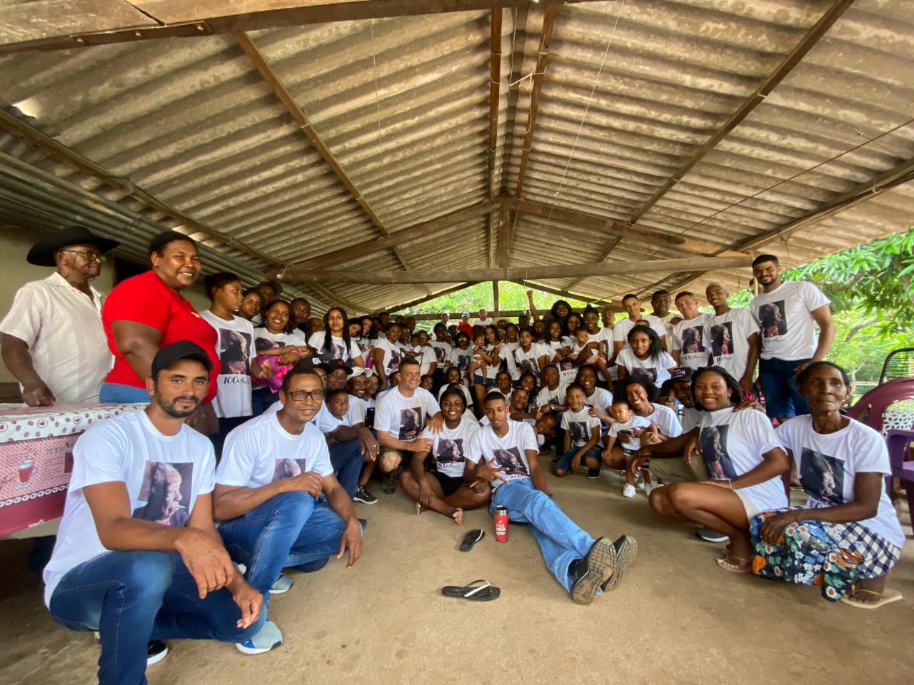 Há 20 anos à espera da titulação, o Quilombo Família Magalhães, no norte de Goiás, vê avançar projeto de mineração de terras raras da empresa canadense Aclara Resources (Foto: Arquivo Pessoal)