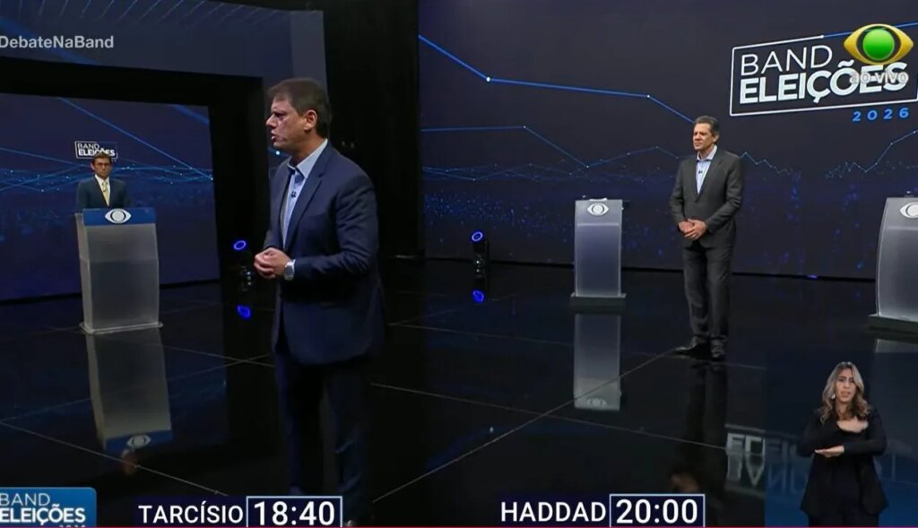 Tebet e até Tarcísio criticam Eduardo Bolsonaro por fala contra vacina