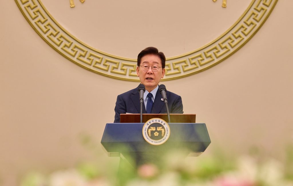Após ameaças de Trump, presidente da Coreia do Sul defende ‘independência militar’ do país