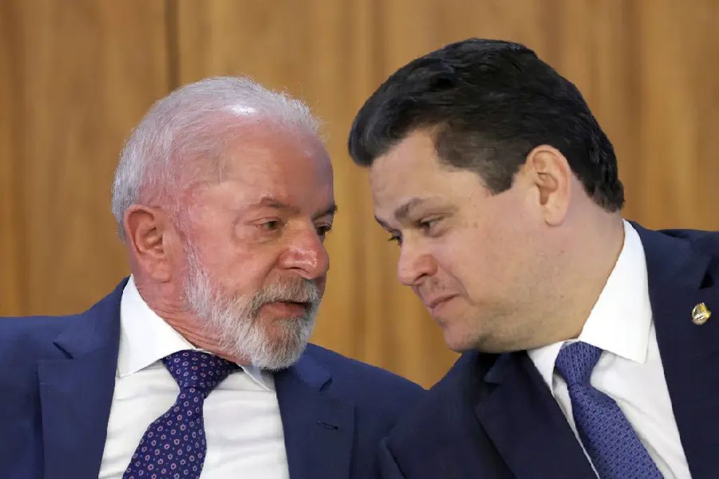 Lula e Alcolumbre se reúnem para discutir prioridades do governo no Senado Lula e Alcolumbre se reúnem para discutir prioridades do governo no Senado